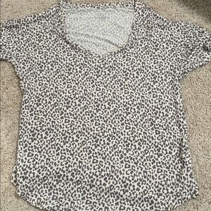 American Eagle Outfitters Leopard Print Short Sleeve Top